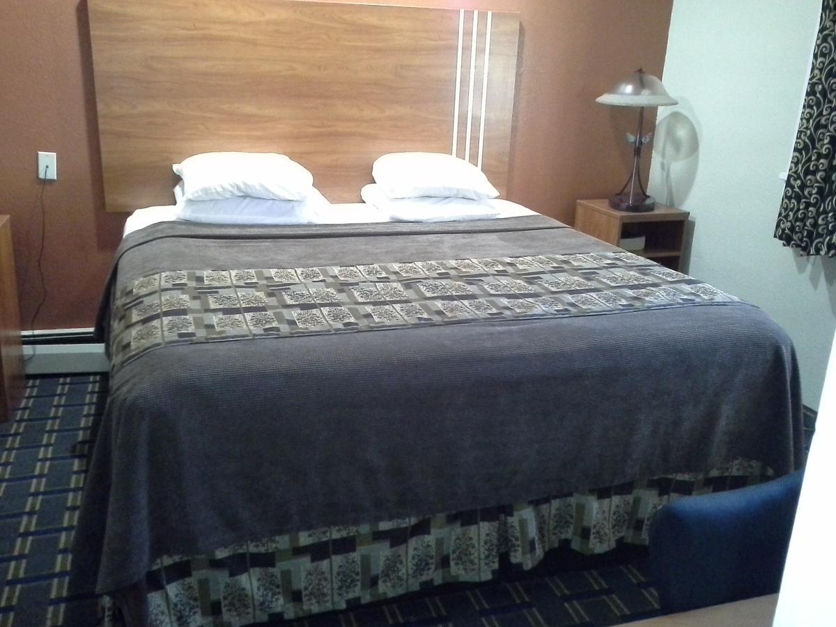 Economy Inn Тонаванда Екстер'єр фото