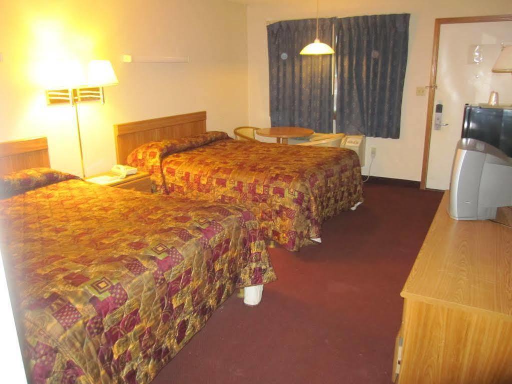 Economy Inn Тонаванда Екстер'єр фото